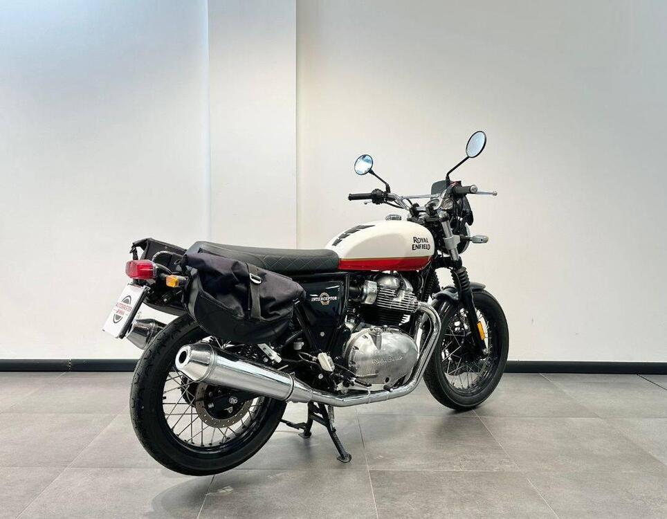 Royal Enfield Interceptor 650 (2019 - 20) (2)