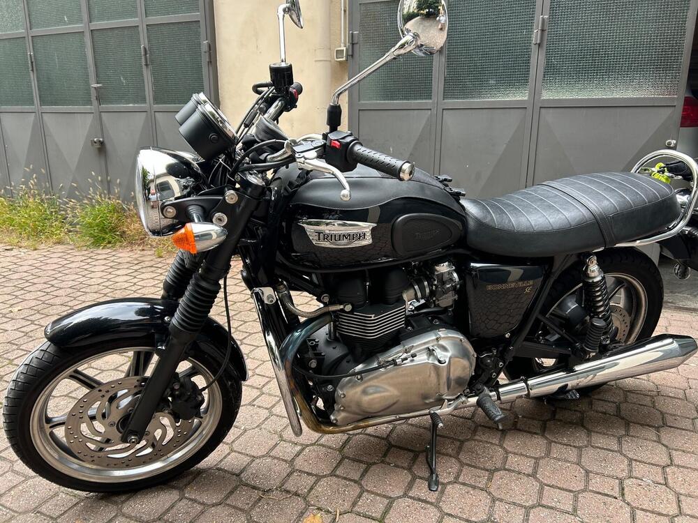 Triumph Bonneville SE (2009 - 13) (3)