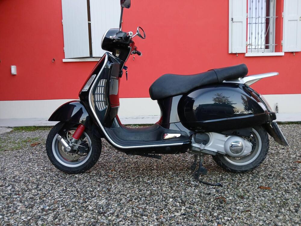 Vespa Granturismo 200 L