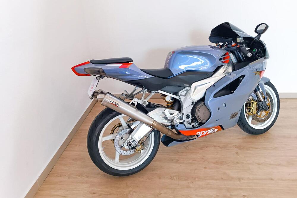 Aprilia RSV 1000 R (2000 -  01) (3)