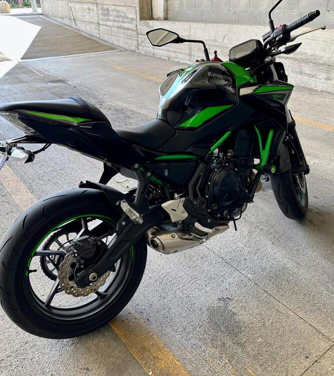 Kawasaki Z 650 (2021 - 25) (3)