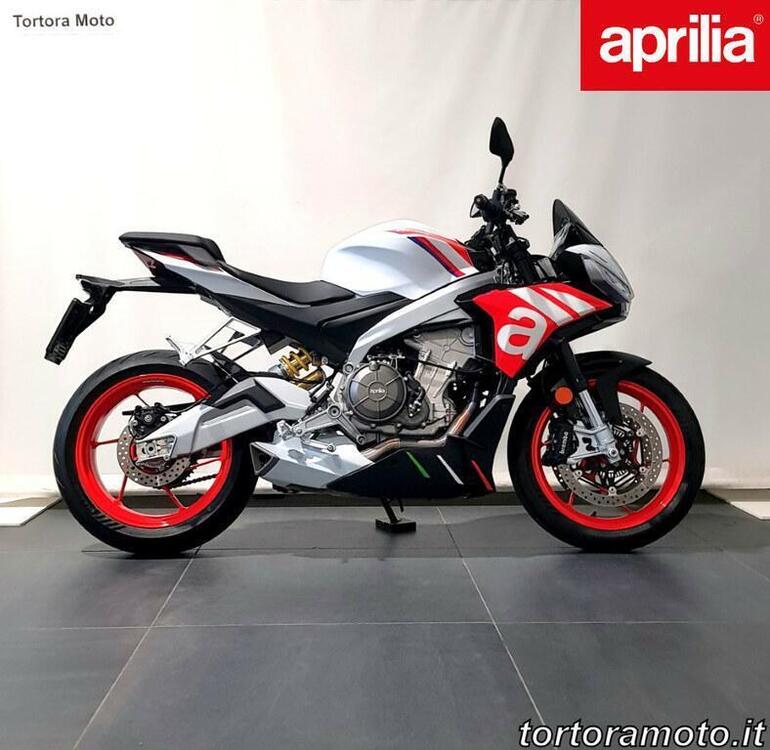 Aprilia Tuono 660 Factory (2022 - 24) (2)