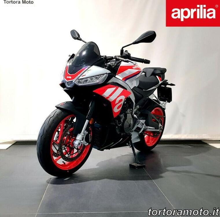 Aprilia Tuono 660 Factory (2022 - 24) (3)