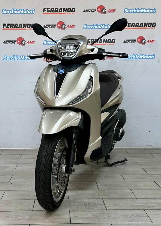 Piaggio Beverly 300 ABS-ASR (2021 - 24) (3)