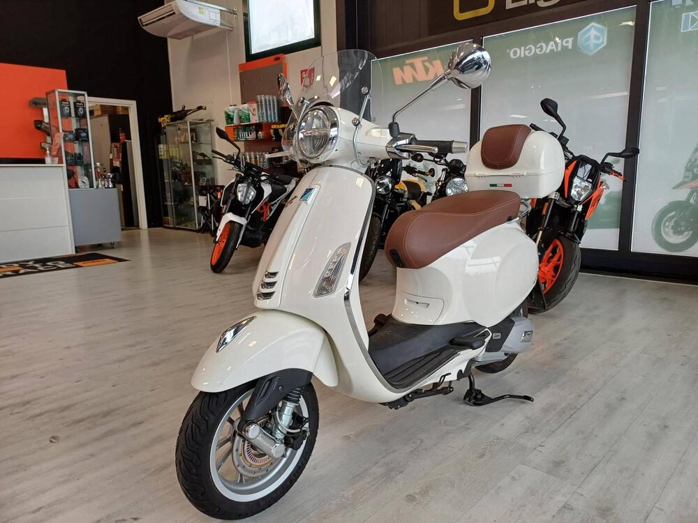 Vespa Primavera 125 3V ie ABS (2018 - 19) (2)