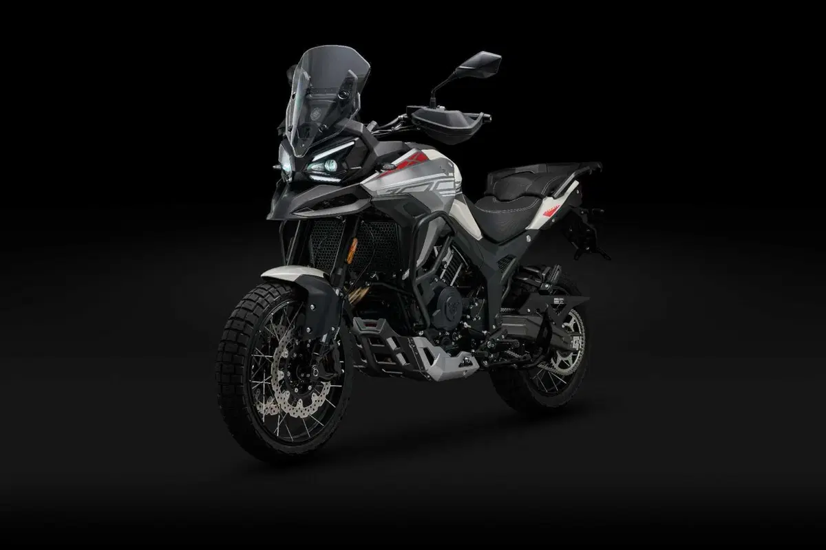 Nuova Morbidelli T1002VX: prezzo e caratteristiche della nuova maxi enduro (7)