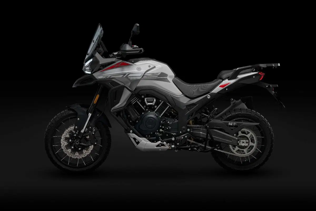 Nuova Morbidelli T1002VX: prezzo e caratteristiche della nuova maxi enduro (11)