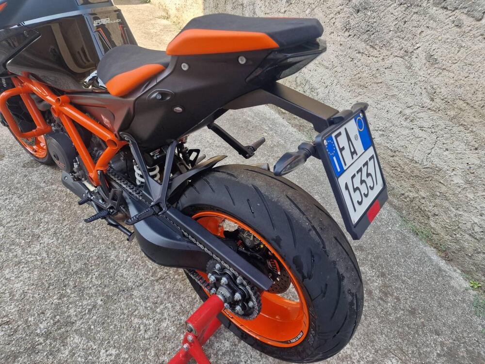 KTM 1290 Super Duke R Evo (2022 - 23) (5)