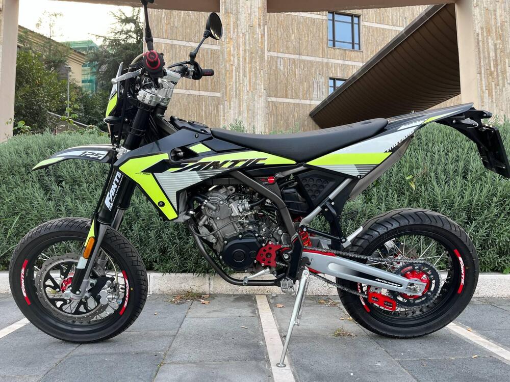 Fantic Motor Motard 125 M Performance 4t (2019)