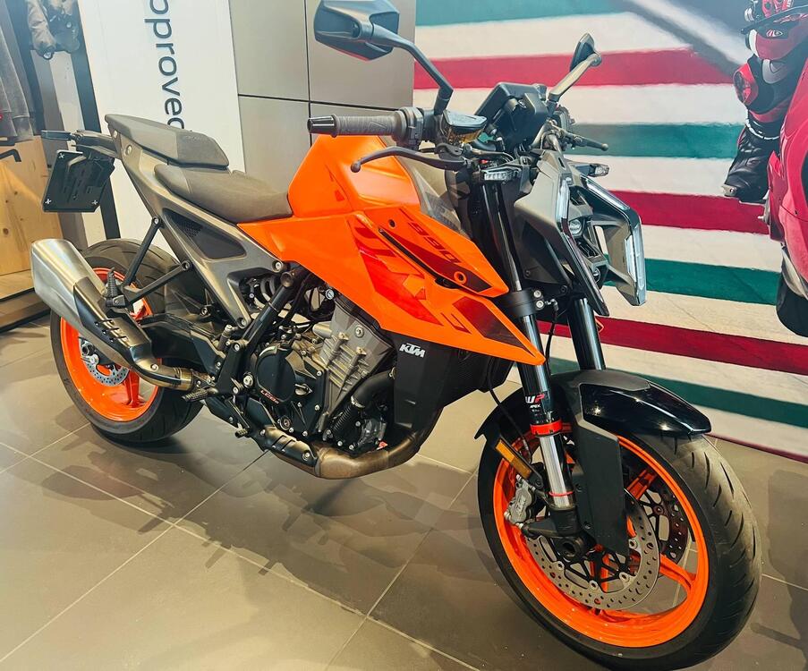 KTM 990 Duke (2024)