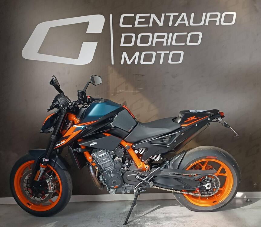 KTM 890 Duke R (2022 - 23) (2)