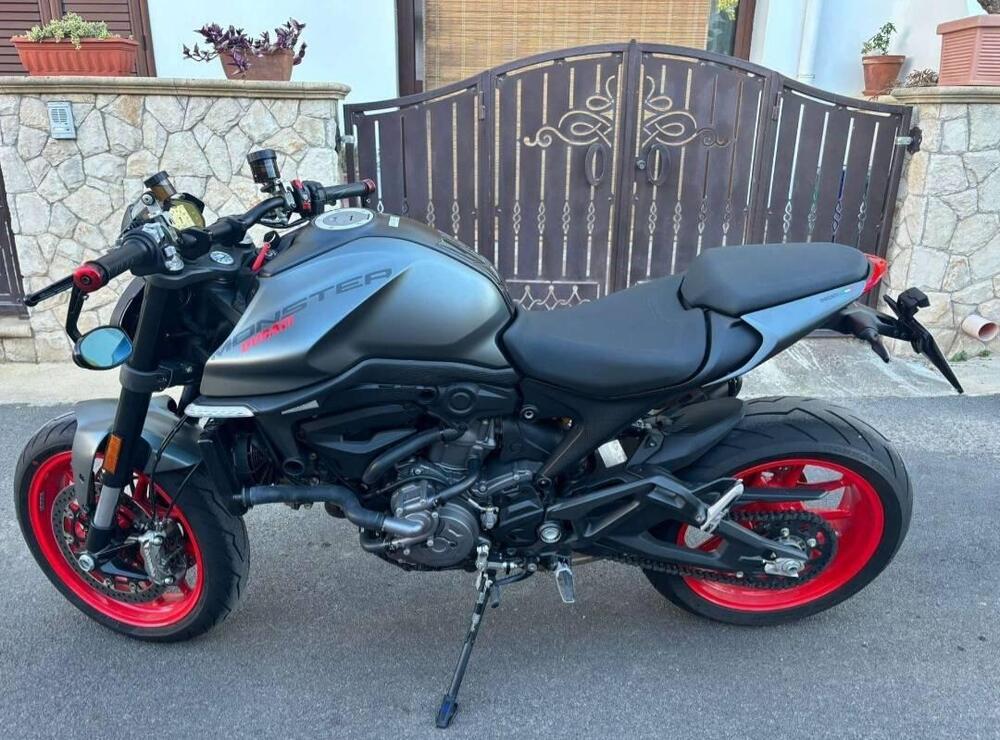 Ducati Monster 937 + (2021 - 24) (5)