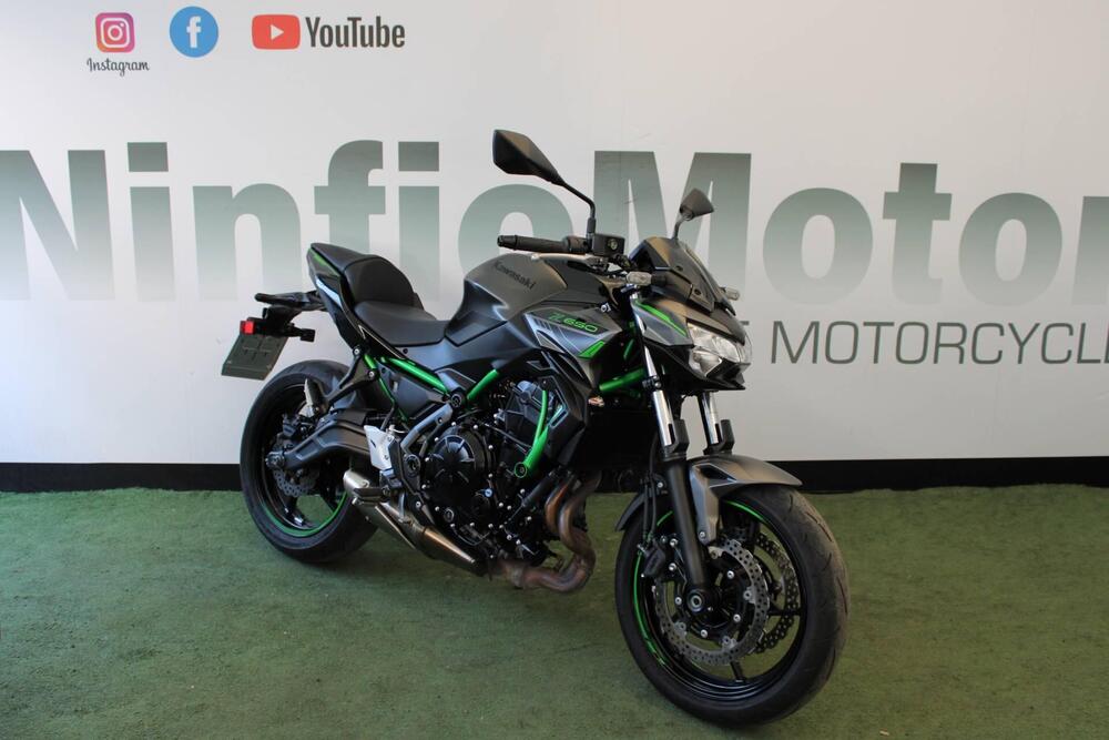 Kawasaki Z 650 (2021 - 25) (2)