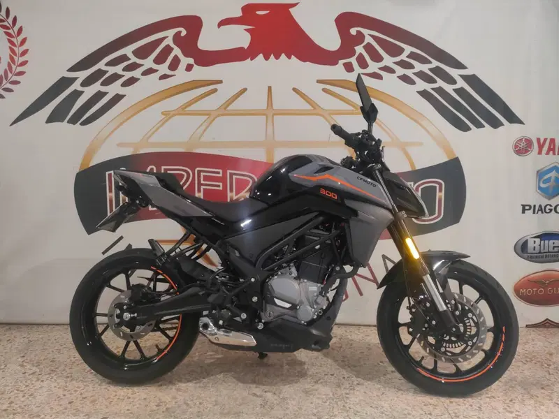 CFMOTO 300NK (2021 - 26) (2)