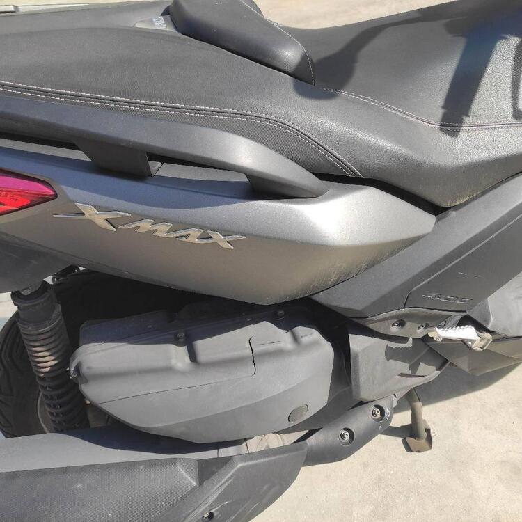 Yamaha X-Max 400 (2013 - 16) (4)