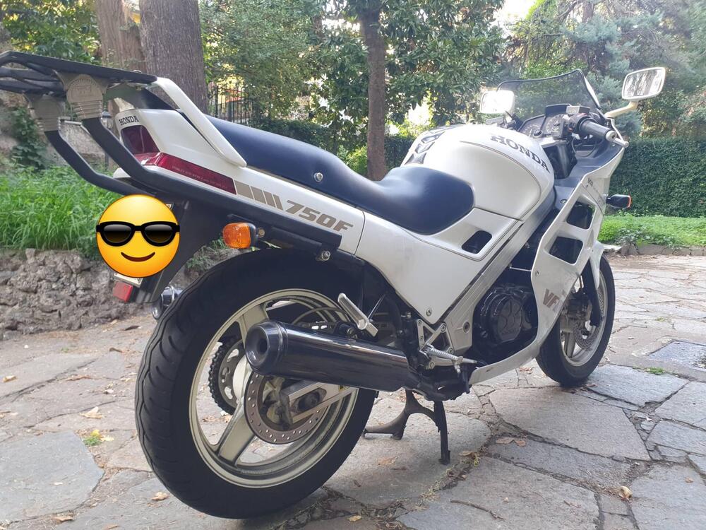 Honda VFR 750 RC (3)