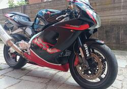 Aprilia RSV 1000 (2000 - 01) usata