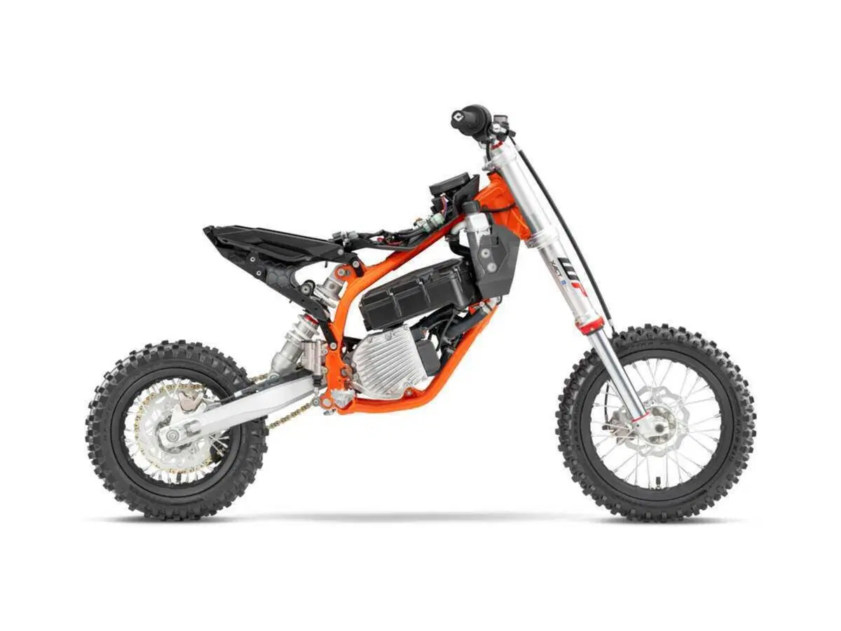 Piccoli piloti, grande potenziale! Le nuove KTM SX-E, le elettriche per i piloti di domani (3)