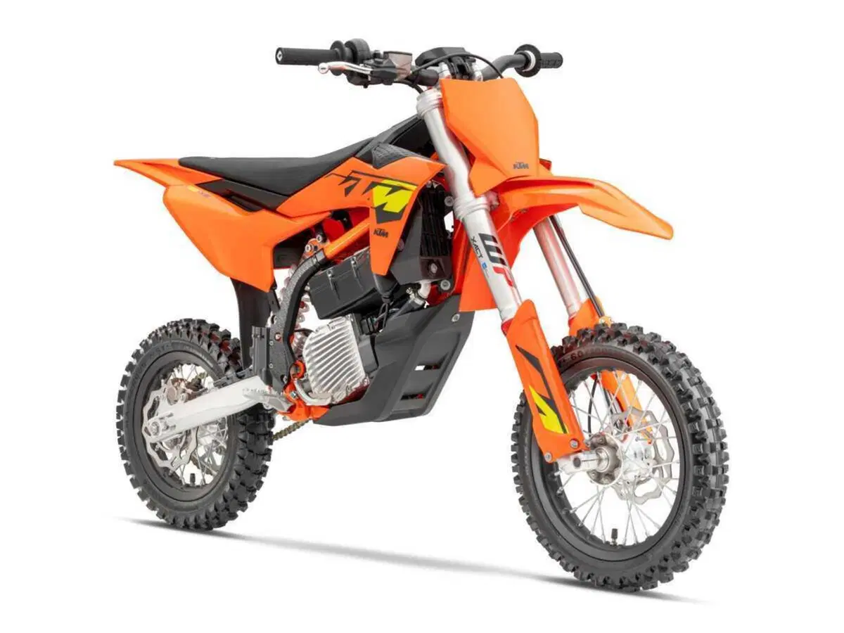 Piccoli piloti, grande potenziale! Le nuove KTM SX-E, le elettriche per i piloti di domani (4)
