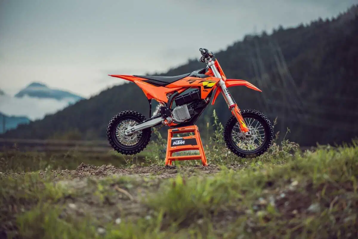 Piccoli piloti, grande potenziale! Le nuove KTM SX-E, le elettriche per i piloti di domani (9)