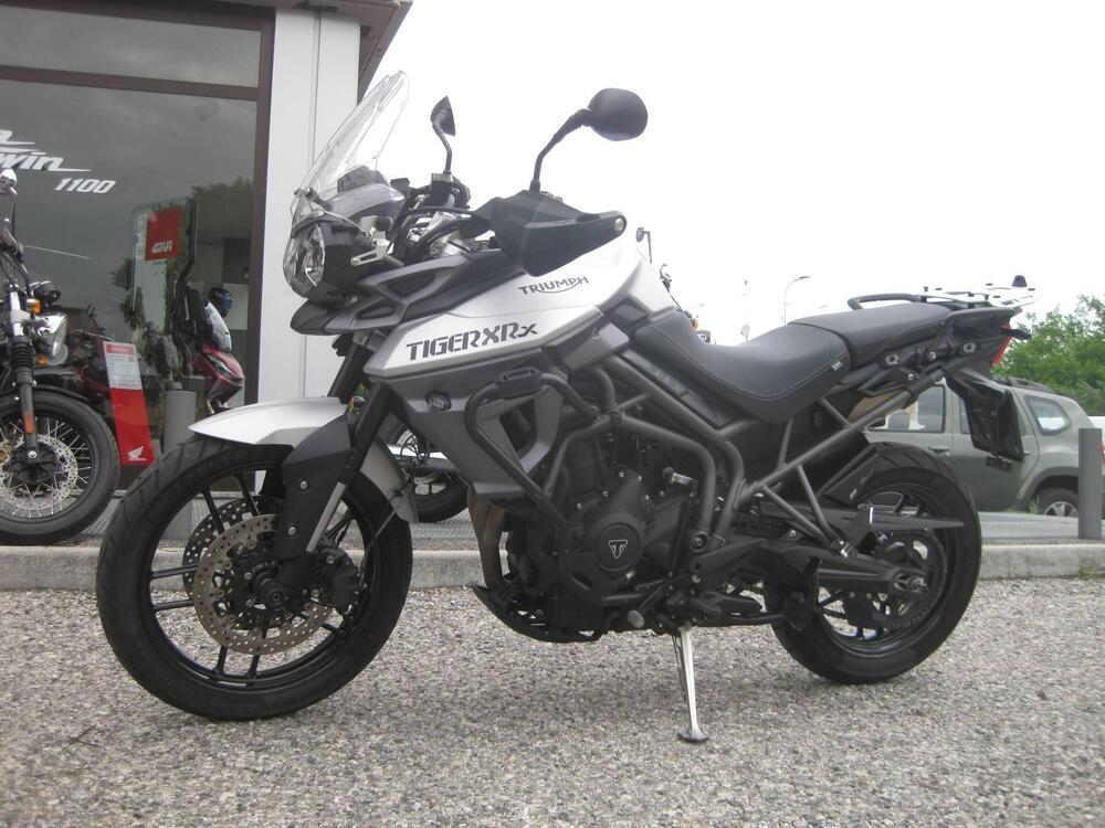 Triumph Tiger 800 XRx (2015 - 17) (2)