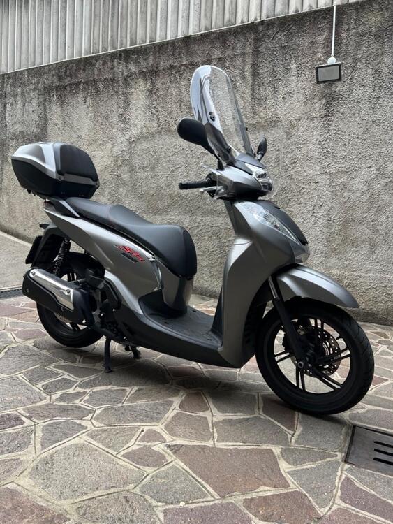 Honda SH 300 i Sport ABS (2018 - 20) (2)