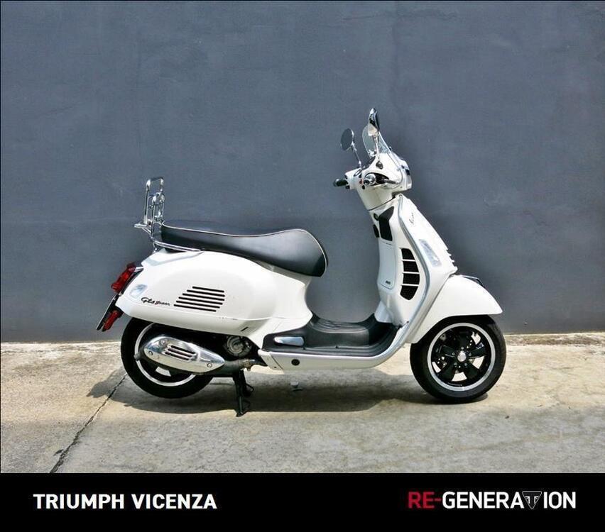 Vespa GTS 300 Super Sport Hpe (2021 - 22)