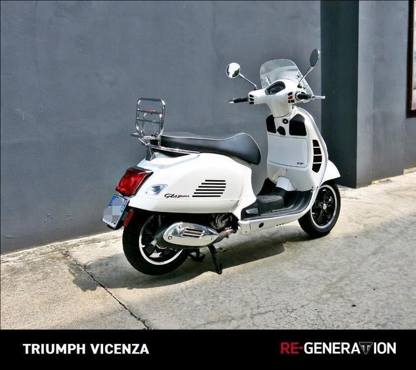 Vespa GTS 300 Super Sport Hpe (2021 - 22) (2)