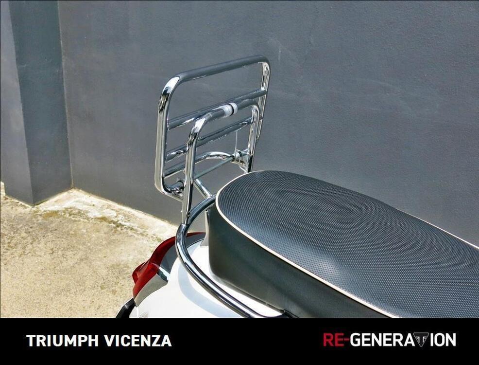 Vespa GTS 300 Super Sport Hpe (2021 - 22) (4)