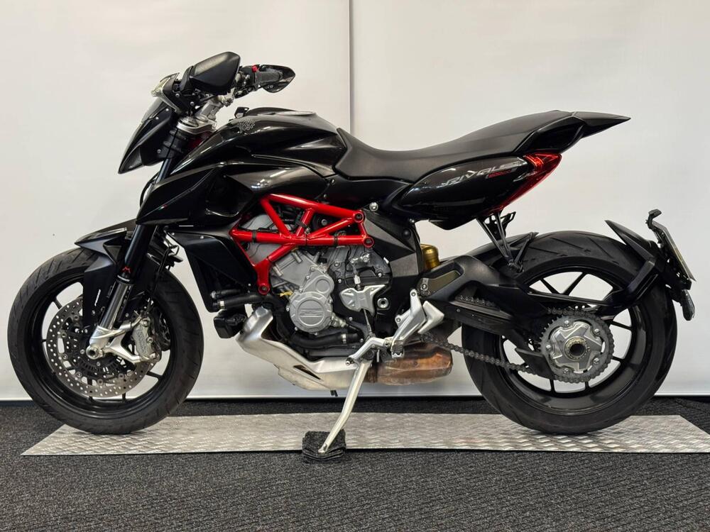 MV Agusta Rivale 800 EAS ABS (2013 -17) (2)