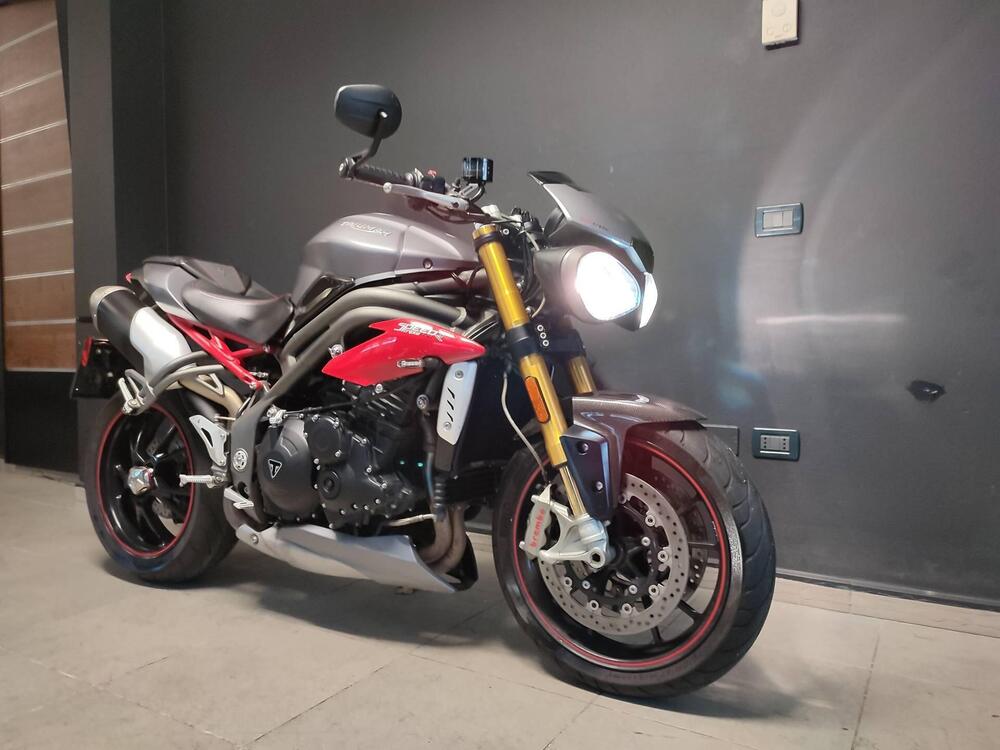 Triumph Speed Triple 1050 R ABS (2016 - 17) (5)