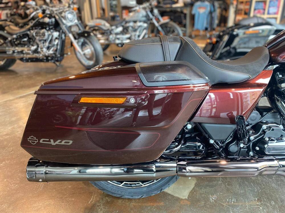 Harley-Davidson CVO Road Glide (2024) (4)