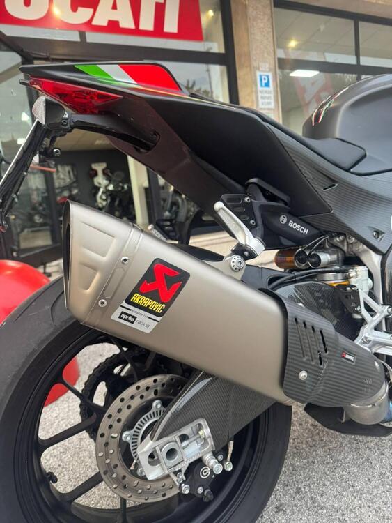 Aprilia RSV4 1100 Factory (2020) (2)