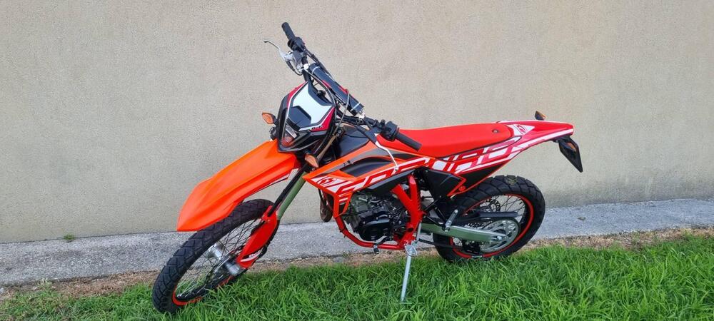 Betamotor RR 125 4T Enduro T (2023 - 24) (2)