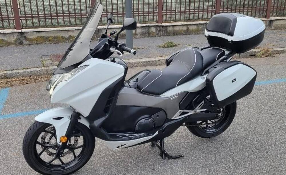 Honda Integra 750 DCT Sport (2017) (4)