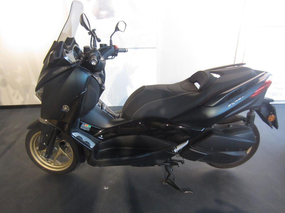 Yamaha X-Max 300 Tech Max (2021 - 24) (2)