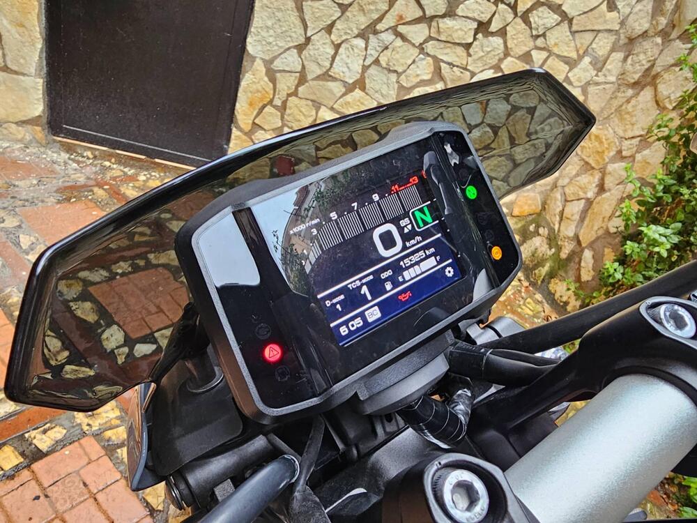 Yamaha MT-09 (2021 - 23) (4)