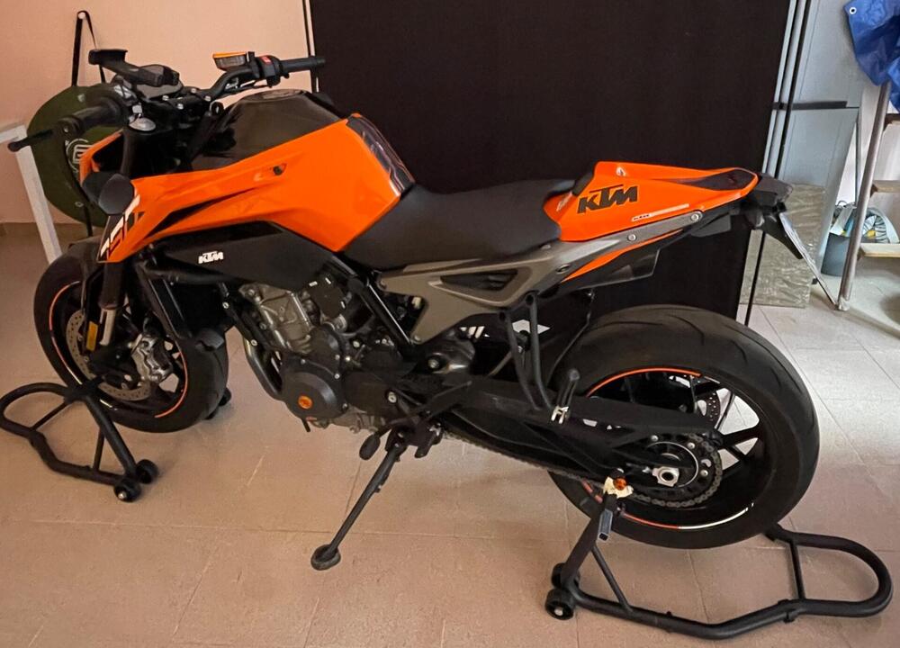 KTM 790 Duke L (2023 - 24)