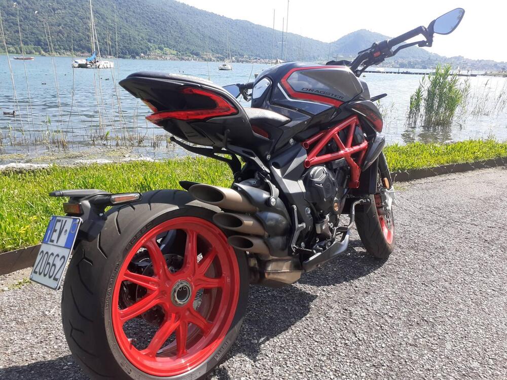 MV Agusta Dragster 800 RC SCS (2021 - 22)