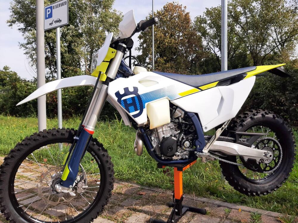 Husqvarna FE 450 (2024)