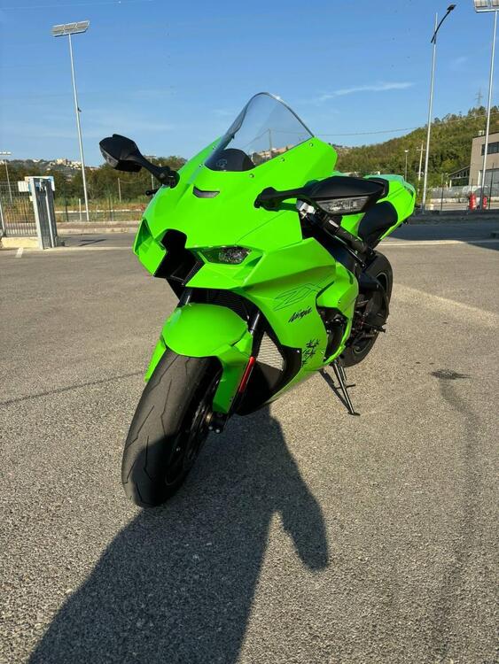 Kawasaki Ninja 1000 ZX-10RR (2021 - 23) (4)