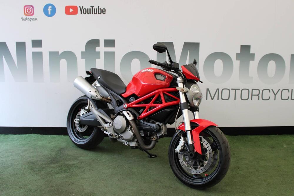 Ducati Monster 696 (2008 - 13) (2)