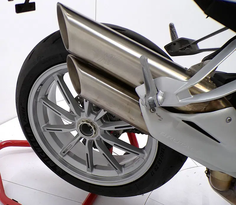 MV Agusta Brutale 1090 RR (2009 - 15) (14)