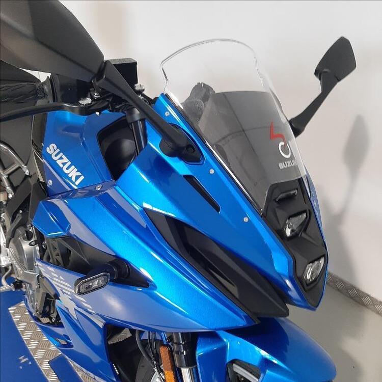 Suzuki GSX-8R (2024) (4)