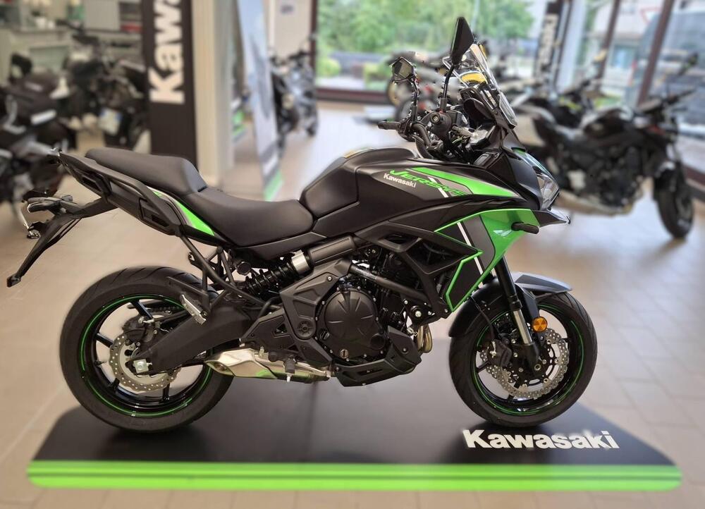 Kawasaki Versys 650 (2021 - 25) (2)