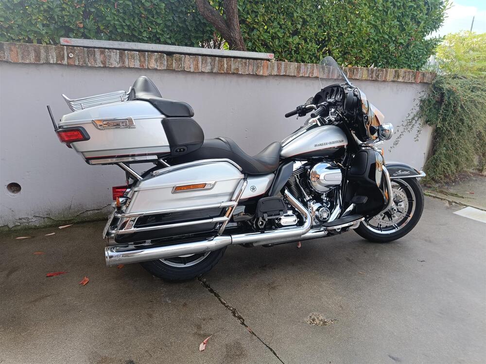 Harley-Davidson 1690 Electra Glide Ultra Limited (2016) - FLHTK (2)