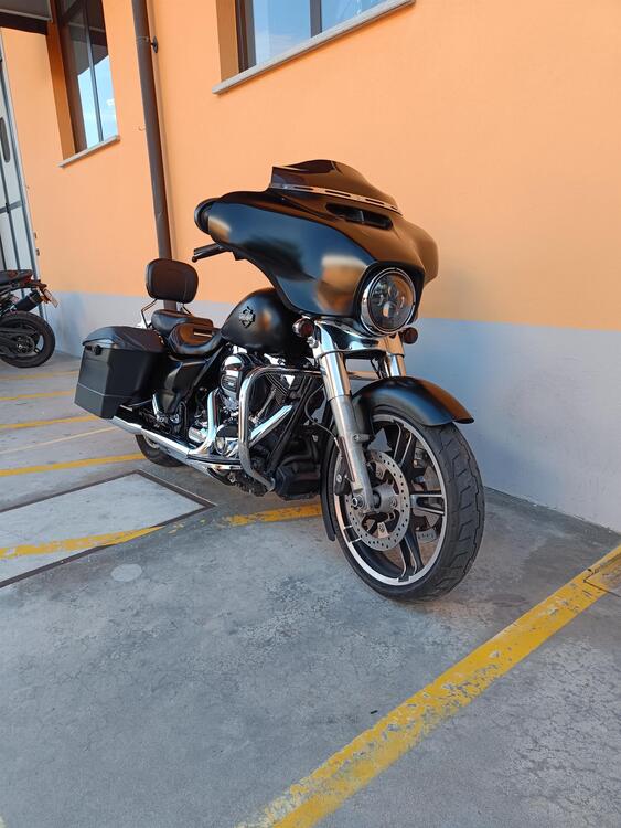 Harley-Davidson 1690 Street Glide Special (2014 - 16) - FLHX (3)