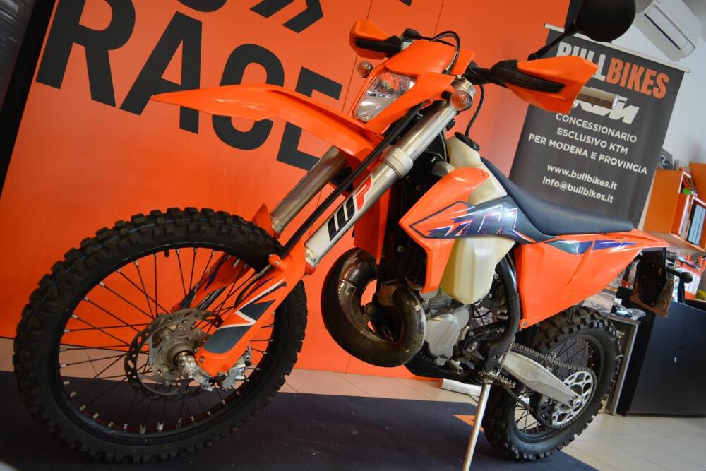 KTM EXC 300 E TPI (2022) (5)