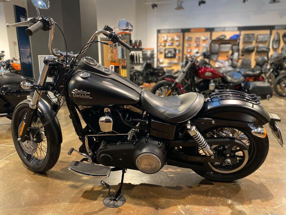 Harley-Davidson 1690 Street Bob (2017) - FXDB (5)