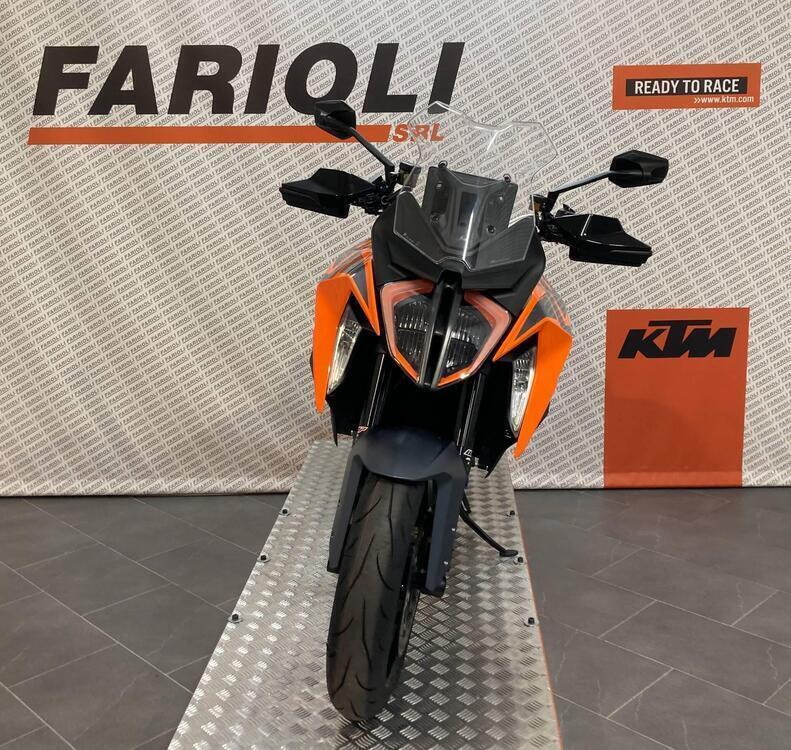 KTM 1290 Super Duke GT (2022 - 24) (3)